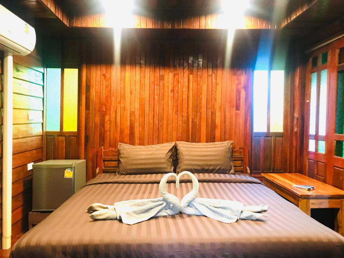 Kohkoodfarmstay Ko Kut 외부 사진
